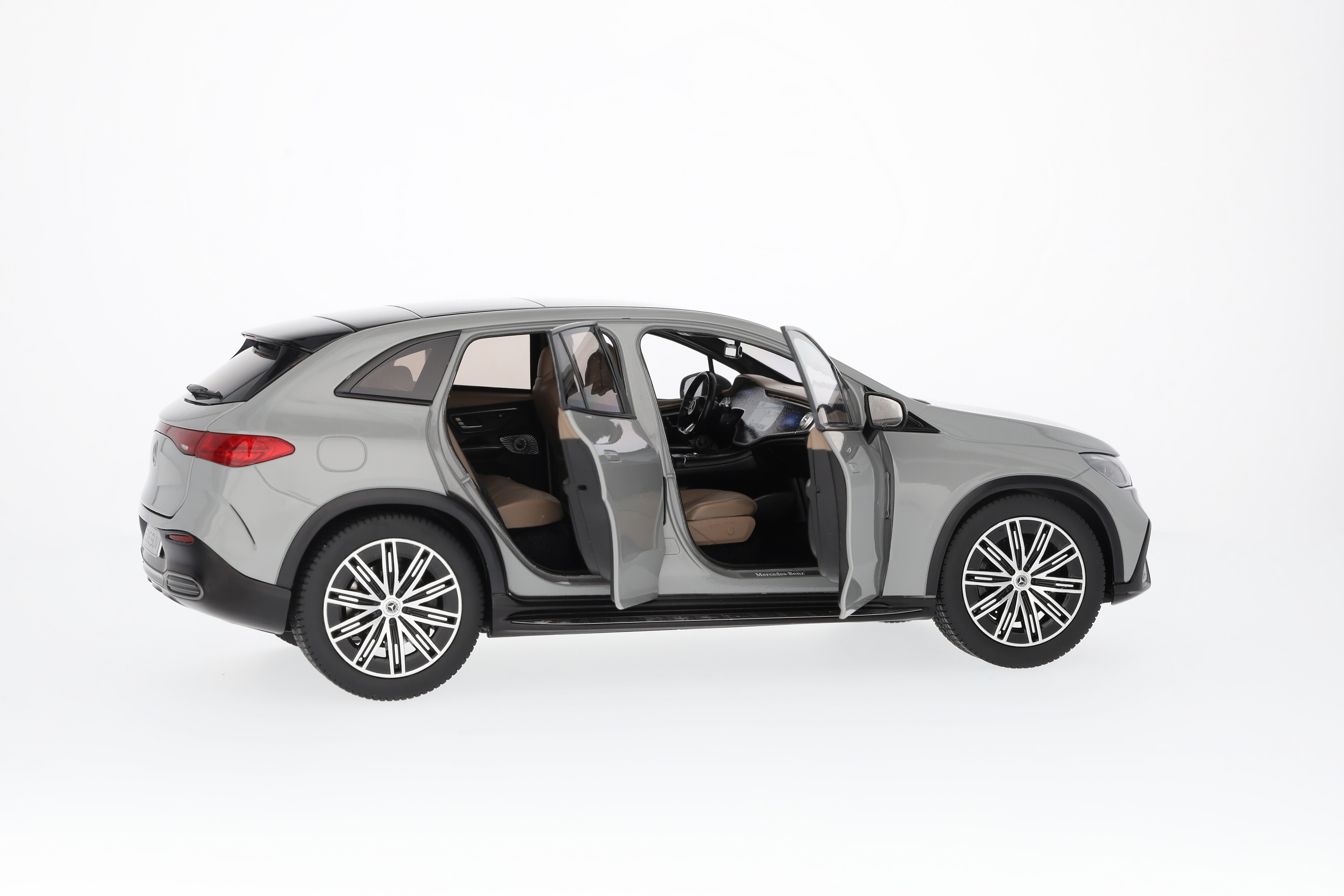 EQE SUV, AMG Line, X294 - MANUFAKTUR gris alpin standard, NZG, 1:18