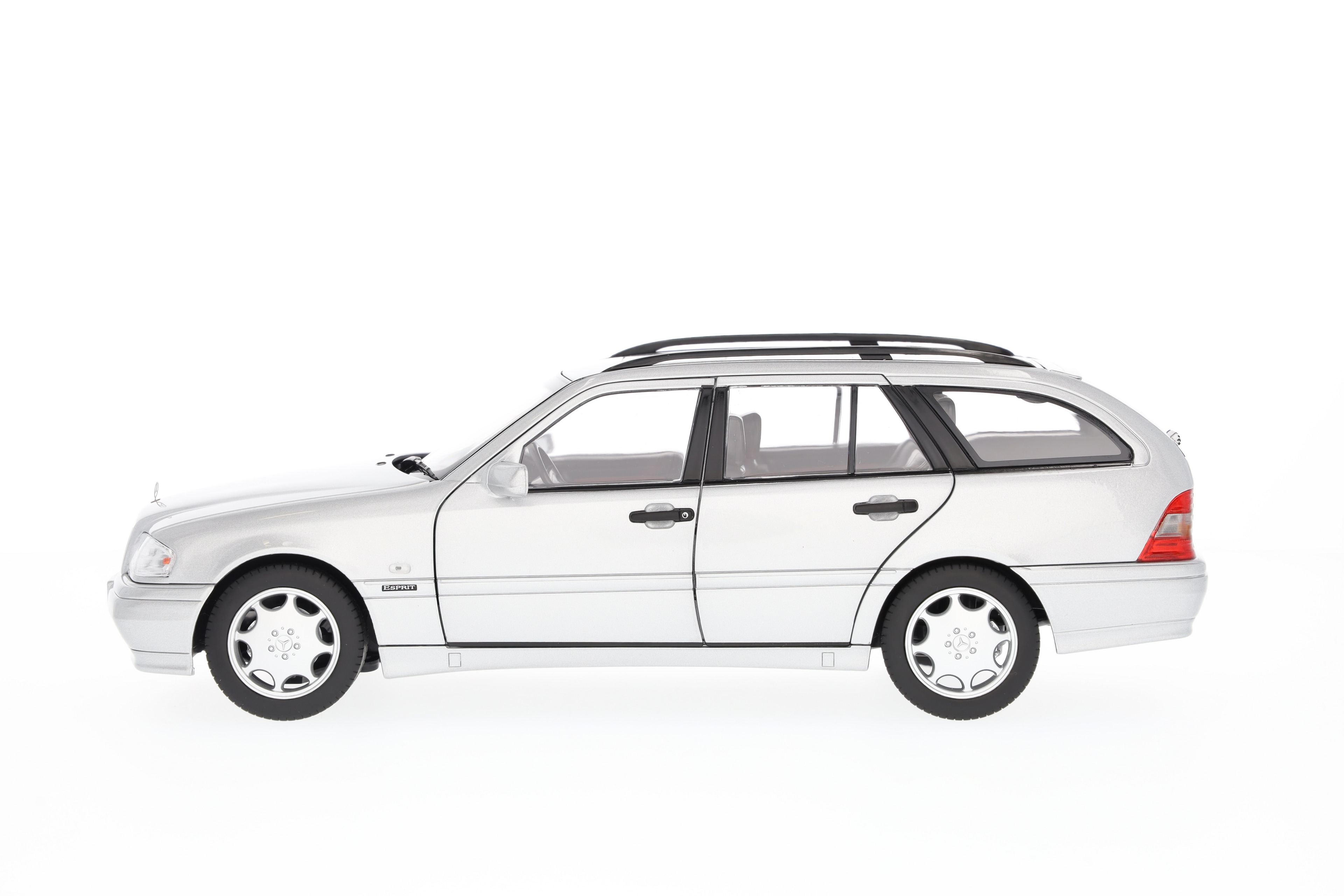 C 200 Break S 202 (1997-2001) - argent adamantin, Norev, 1:18