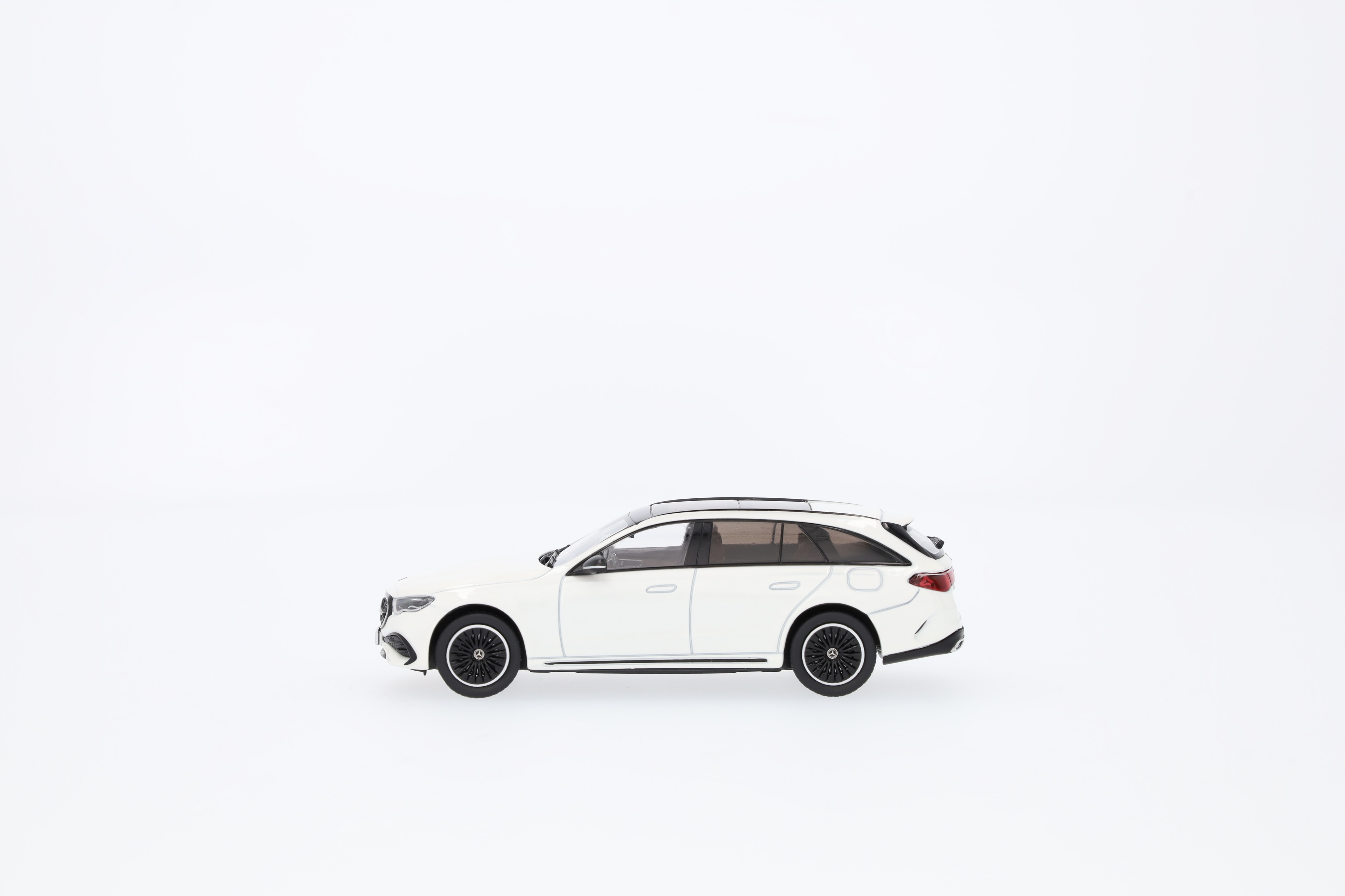 Classe E, Break, AMG Line, S214 - G manufaktur blanc opale bright, iScale, 1:43