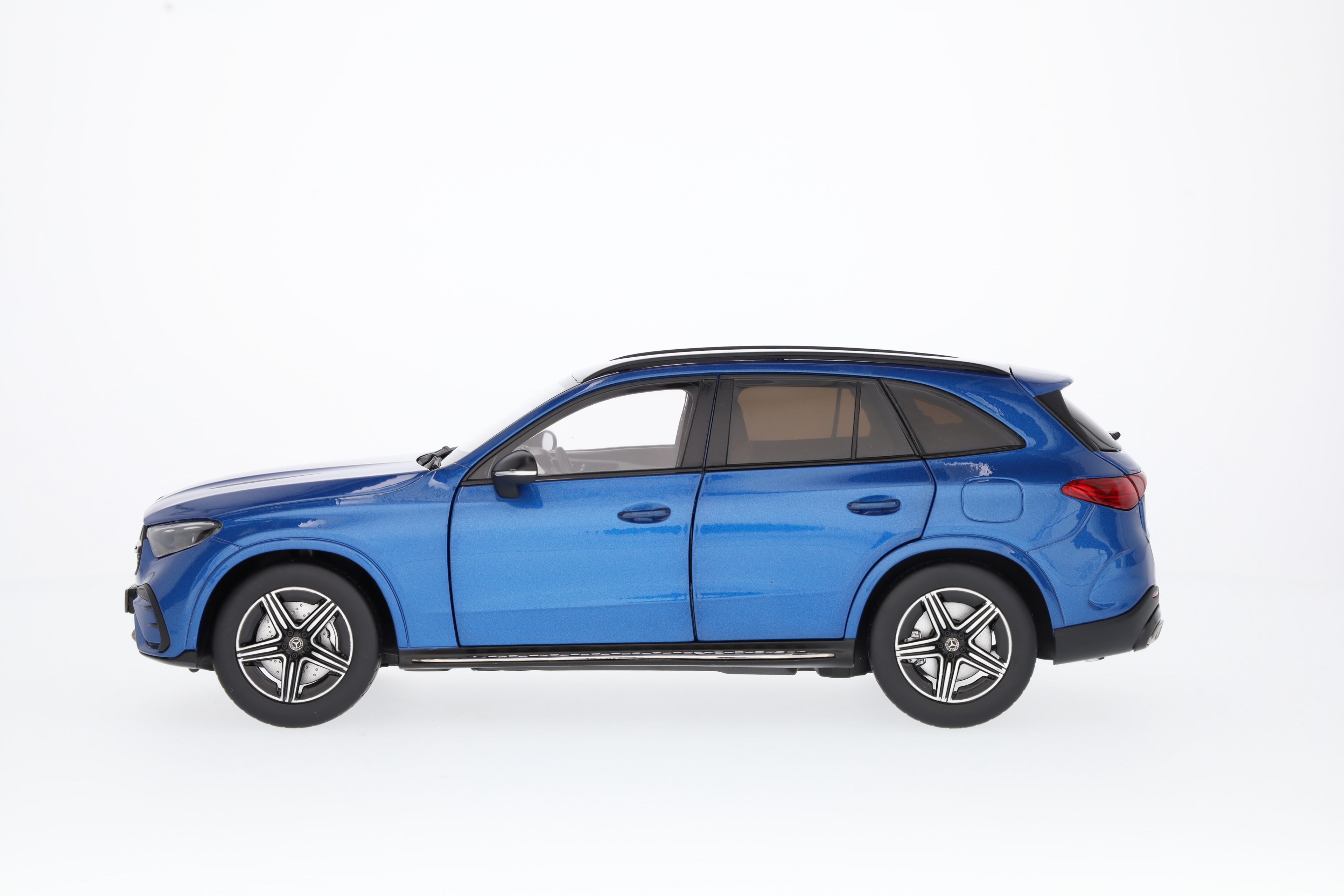 GLC, AMG Line, X254 - bleu spectral, iScale, 1:18