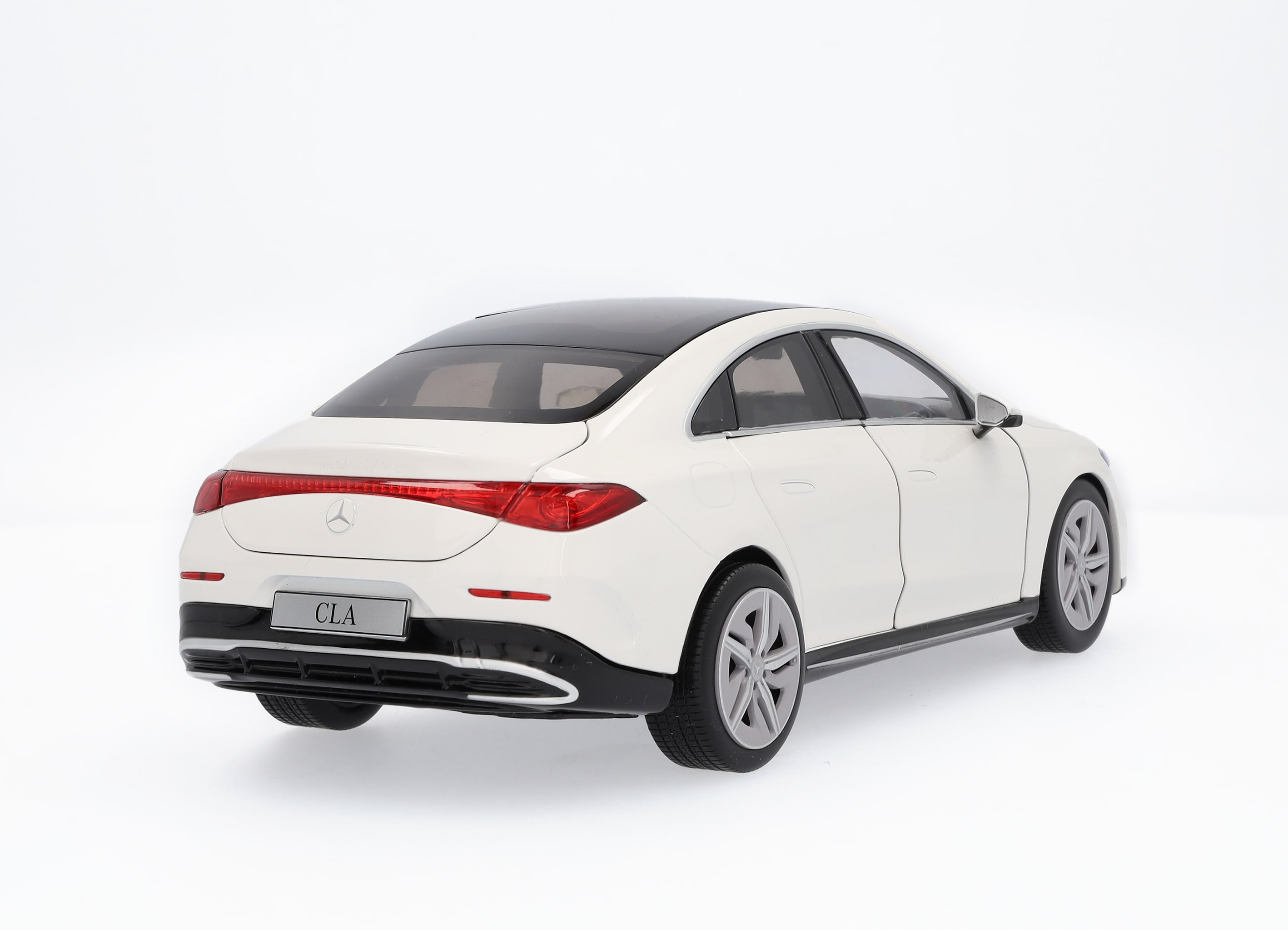 CLA Coupé, C174 - blanc polaire, NZG, 1:18