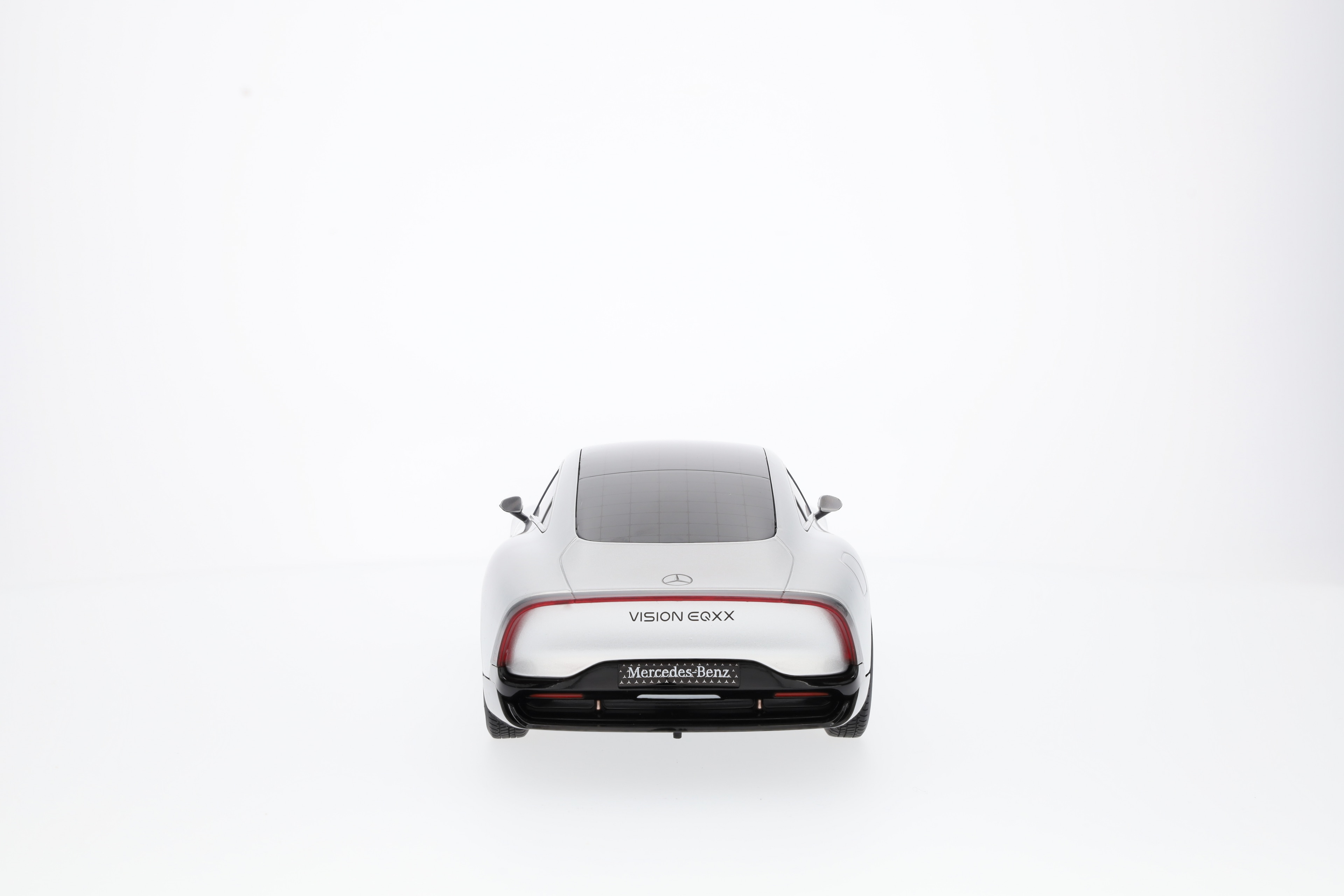 Vision EQXX, Showcar - argent alubeam, NZG, 1:18