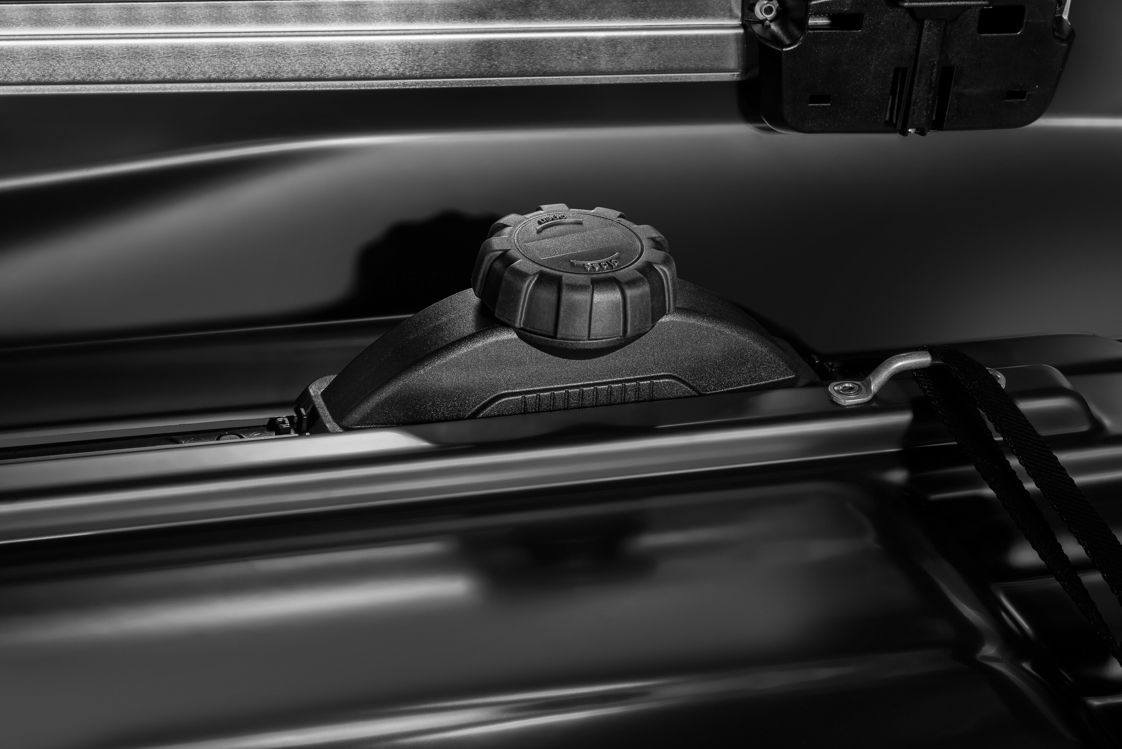 Support de coffre de toit, pour coffre de toit Mercedes-Benz - Matière plastique, noir