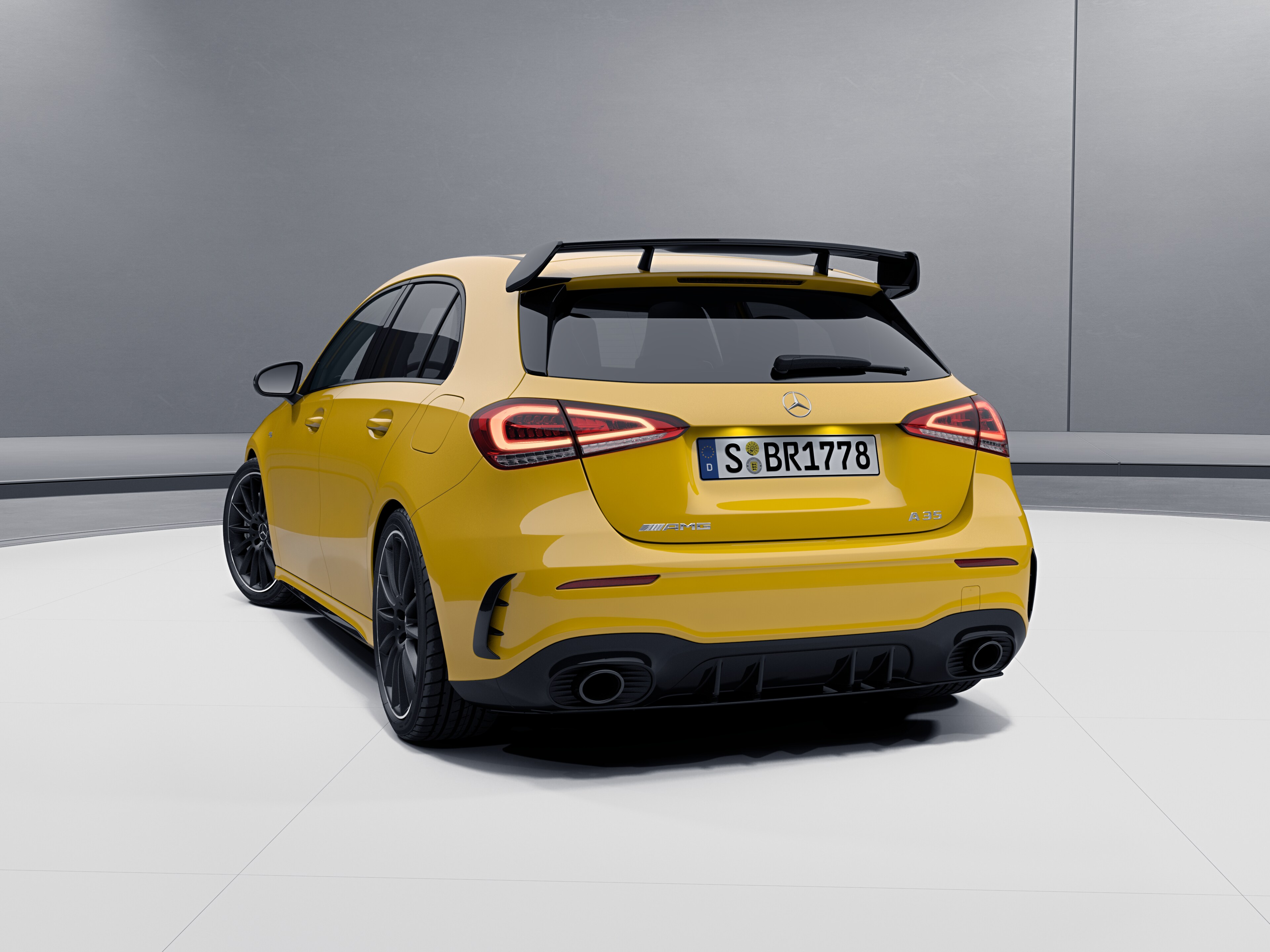 Aileron arrière AMG - Polyuréthane, noir nuit, peint, LL/RL