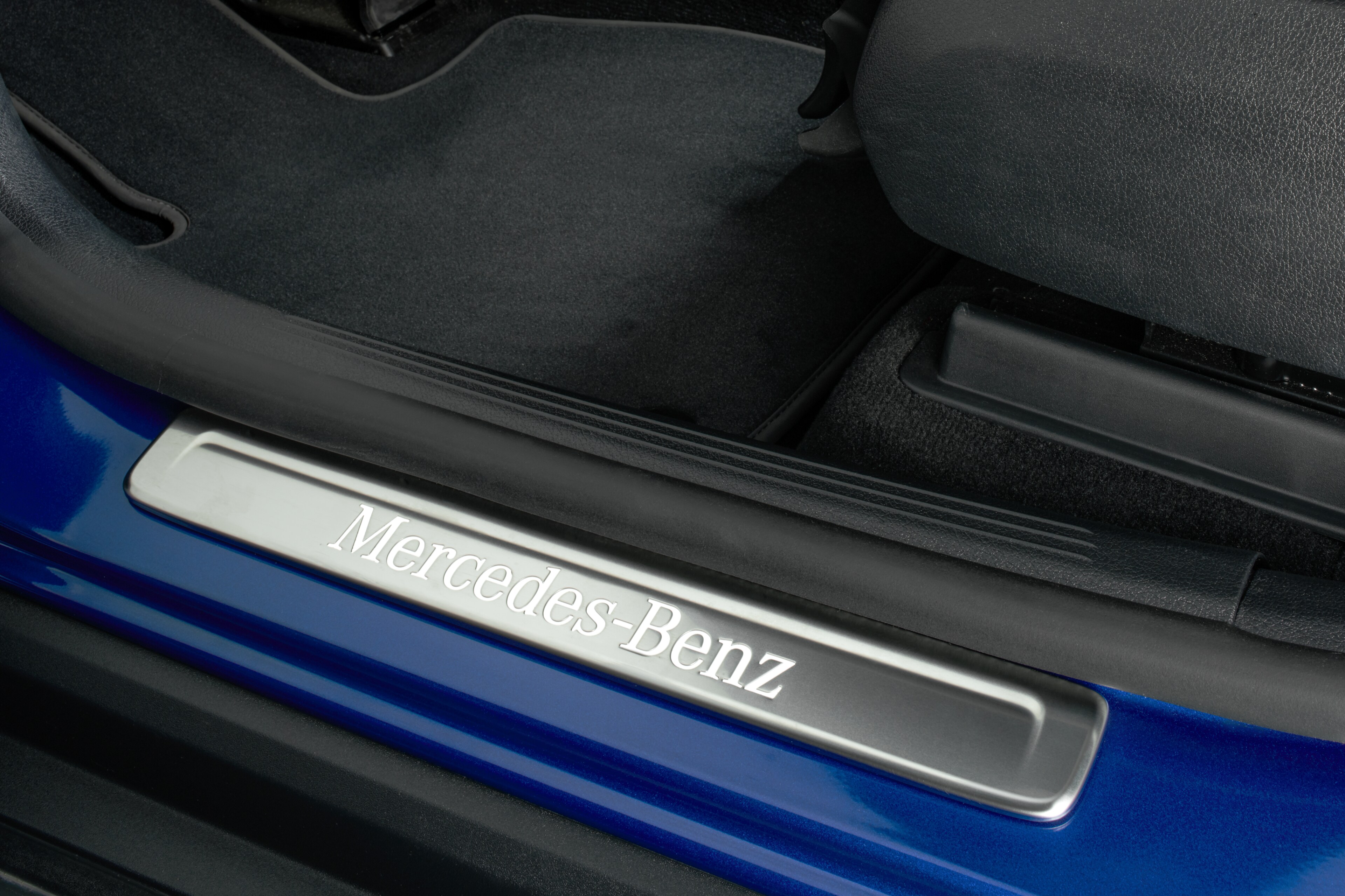 Cache interchangeable pour baguette de seuil éclairée, Mercedes-Benz, avant, double - Acier inoxydable, argenté / blanc