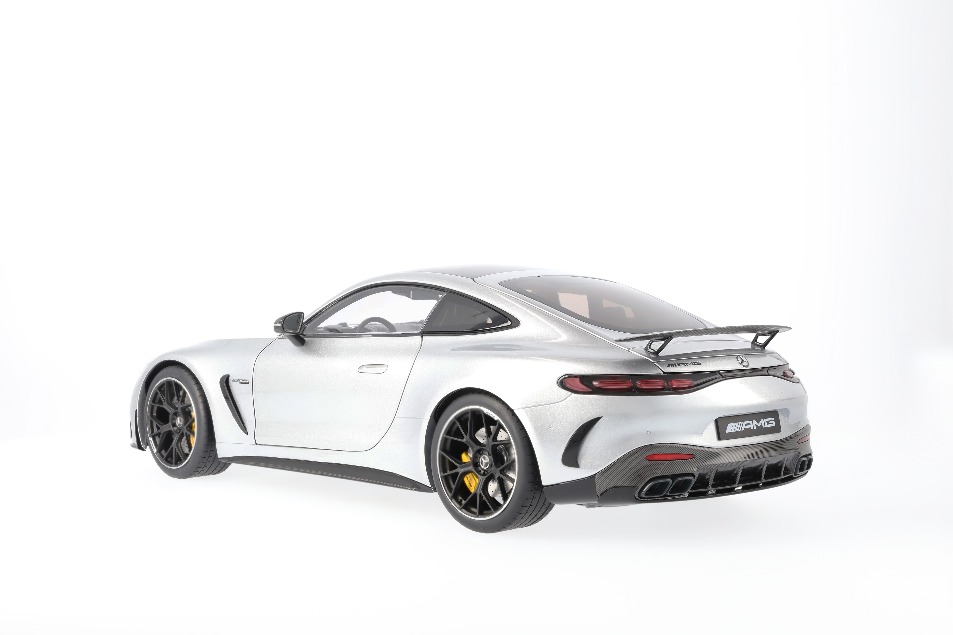 Mercedes-AMG GT 63 4MATIC+ - argent high-tech, NZG, 1:12