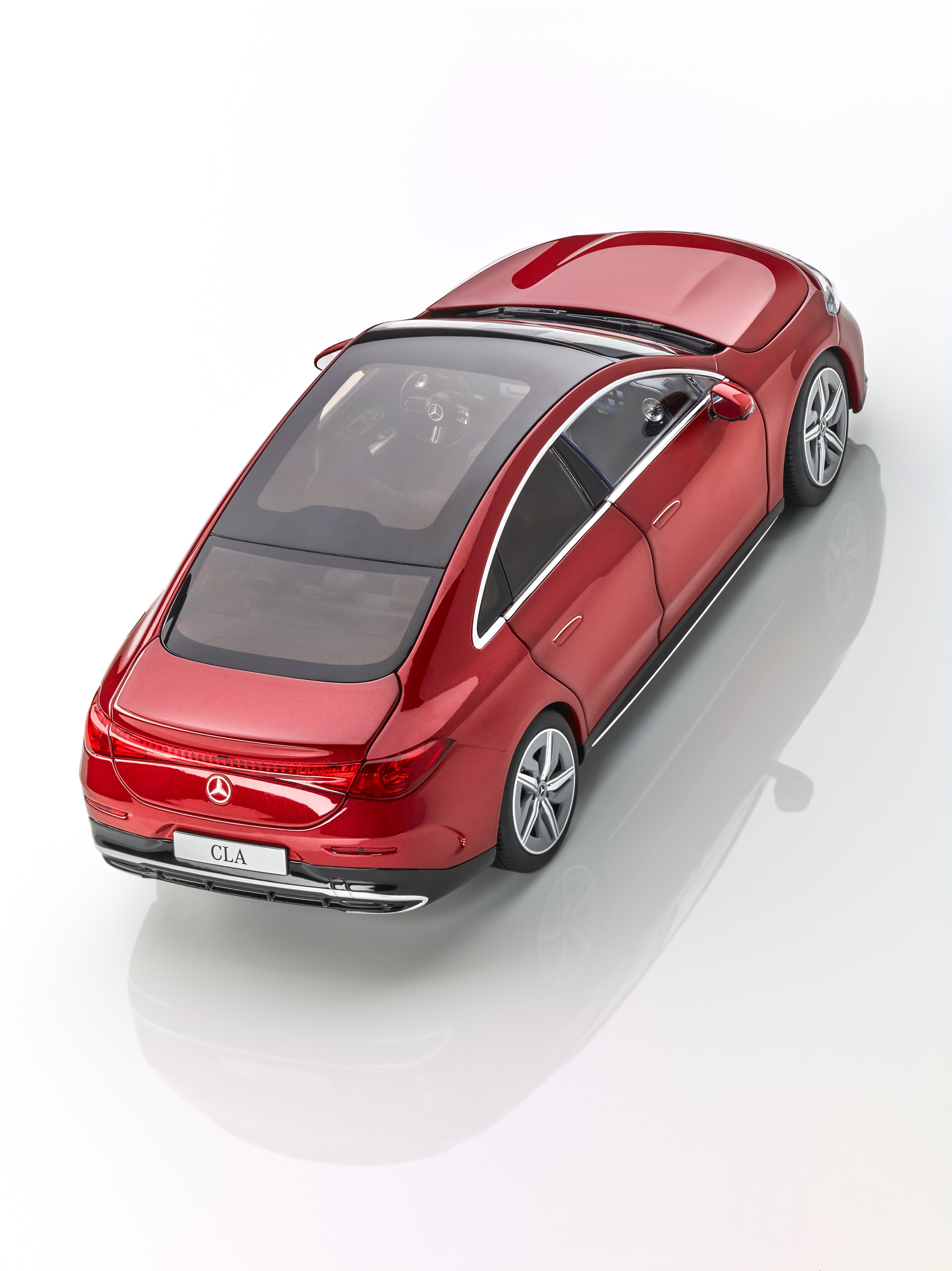 CLA Coupé, C178 - MANUFAKTUR rouge Patagonie métallisé, NZG, 1:18